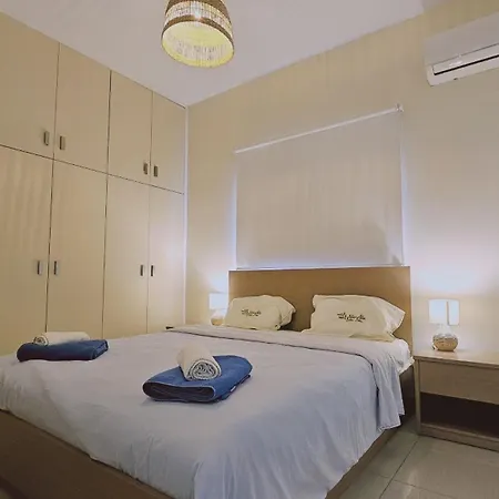 Amphora Apartament Larnaca