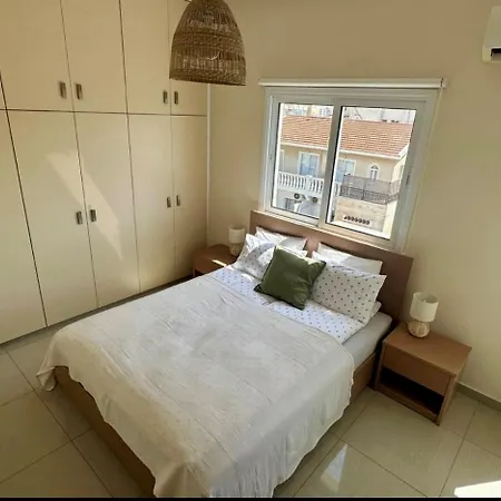 Amphora Apartament Larnaca