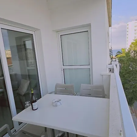 Amphora Apartament Larnaca