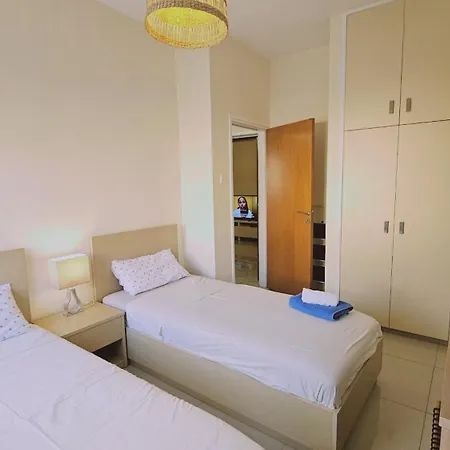 Apartament Amphora Larnaca